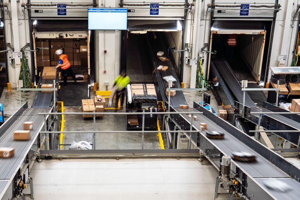 Cómo gestionar los envíos de tu ecommerce en picos de alta demanda